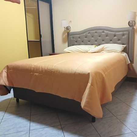 Hotel Hospedaje Karol Ayacucho Esterno foto
