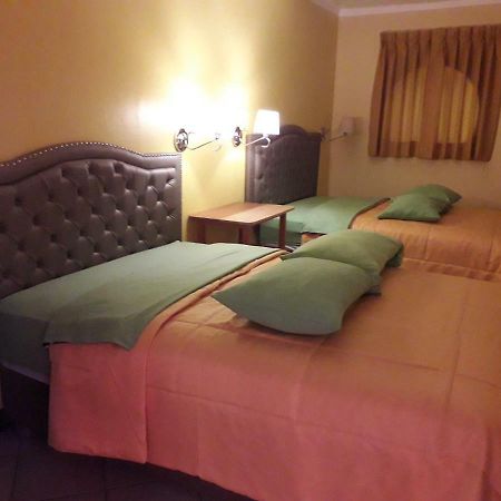 Hotel Hospedaje Karol Ayacucho Esterno foto