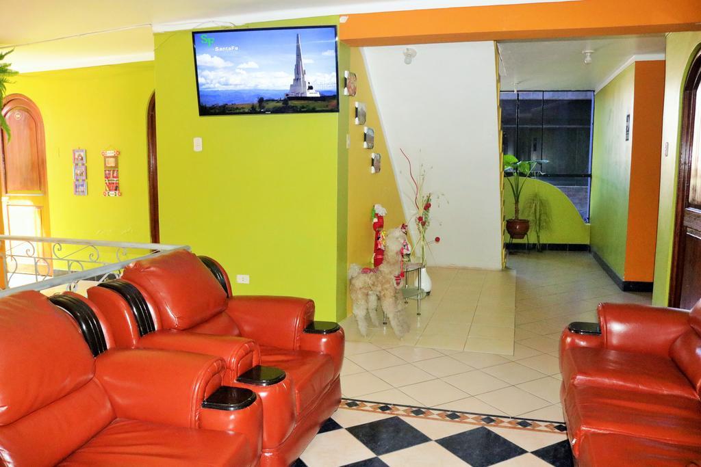 Hotel Hospedaje Karol Ayacucho Esterno foto