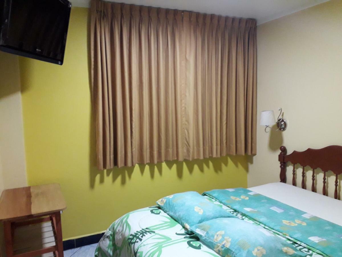Hotel Hospedaje Karol Ayacucho Esterno foto